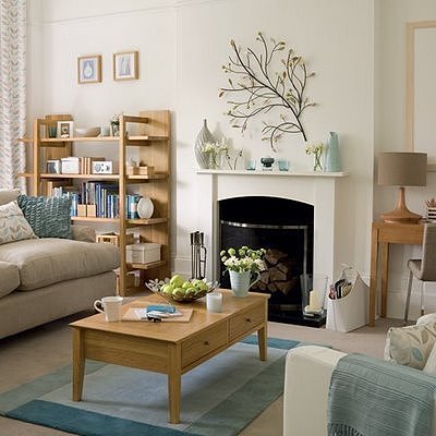 how-to-decorate-a-living-room-with-a-fireplace-7